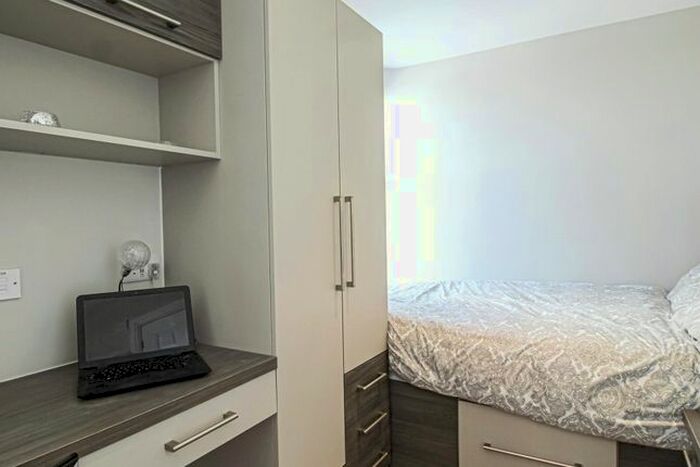 Studio To Rent In Blackfriars Road, Salford, M3