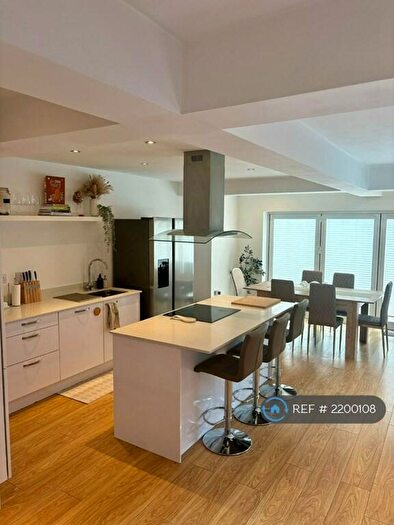 4 Bedroom End Of Terrace House To Rent In Alexandra Street, London, E16