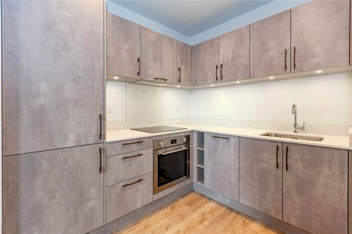 1 Bedroom Apartment To Rent In Lombard Street, Southville, Bristol, BS3