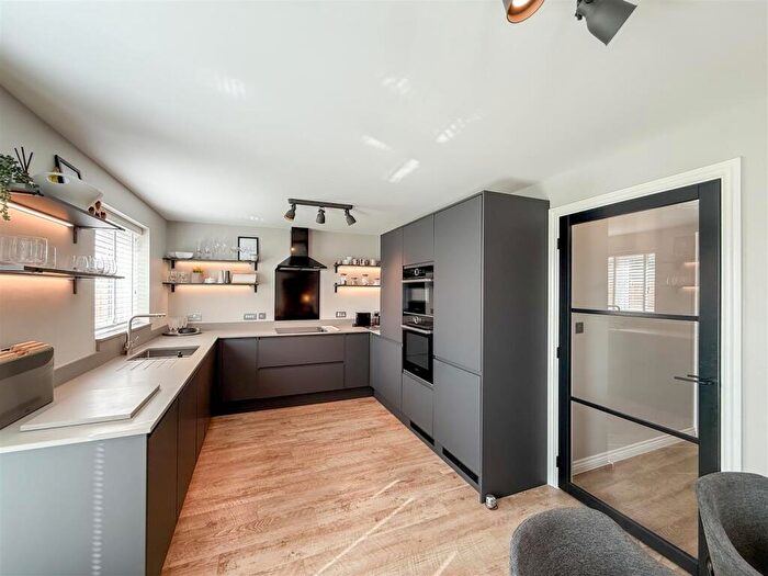 4 Bedroom Detached House For Sale In Bowes Gardens, Springwell Village., NE9