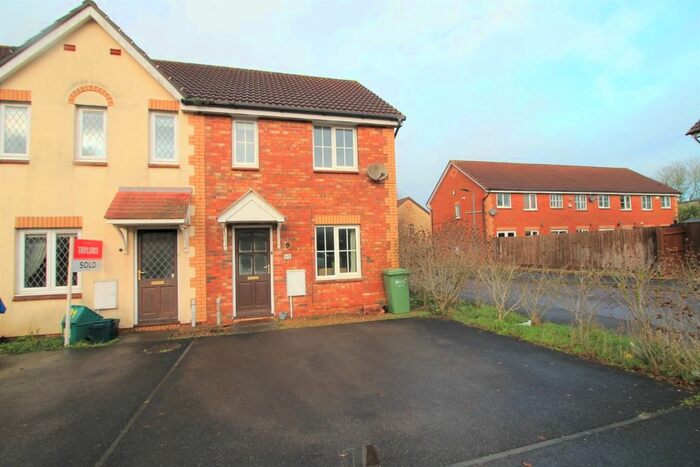 2 Bedroom Property To Rent In Juniper Way, Bradley Stoke, Bristol, BS32