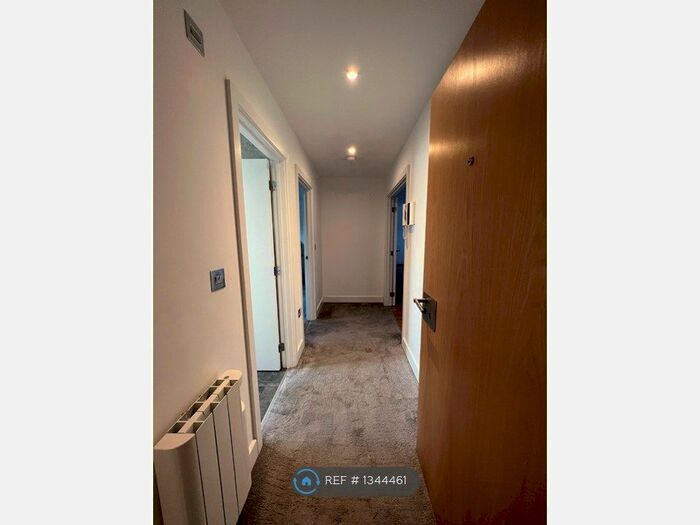 1 Bedroom Flat To Rent In Reservoir Studios, London, E1W