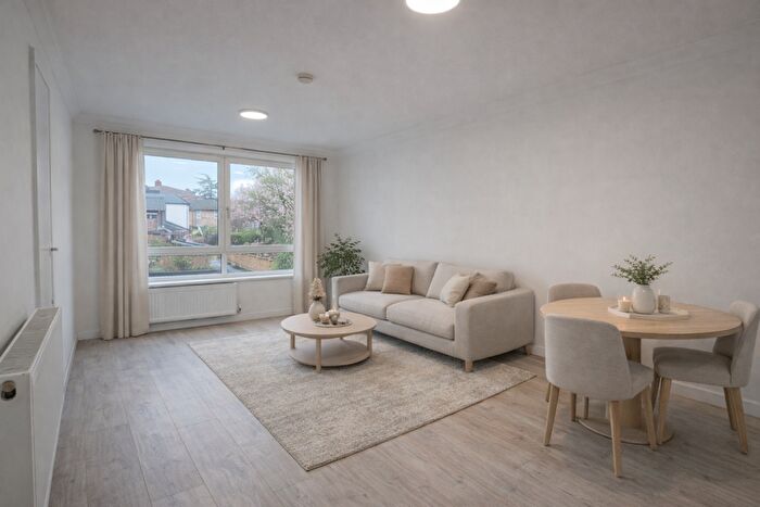 1 Bedroom Flat For Sale In Lansdowne Road, London, N17