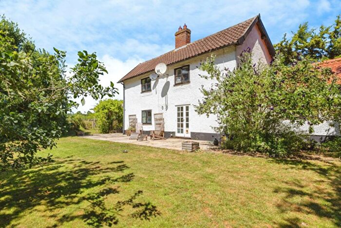 4 Bedroom Semi Detached House For Sale In Southburgh, Thetford, Norfolk, IP25