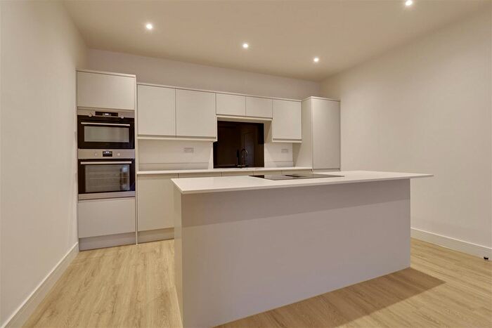 2 Bedroom Flat For Sale In Royal Clarence Yard, Weevil Lane, Gosport, PO12