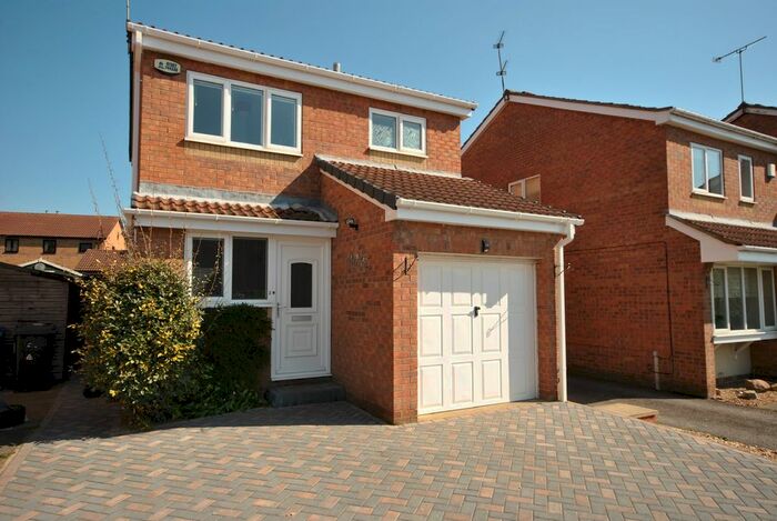 3 Bedroom Detached House To Rent In Wheatfield Drive, Tickhill, Doncaster DN11