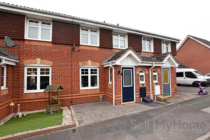 3 Bedroom Town House For Sale In Chaytor Drive, Nuneaton, CV10