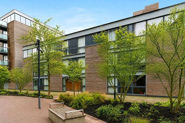 2 Bedroom Apartment For Sale In Jasper Walk, Hoxton, London, N1