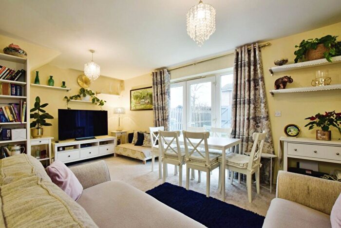 3 Bedroom End Of Terrace House For Sale In Epsom Avenue, Sale, Greater Manchester, M33
