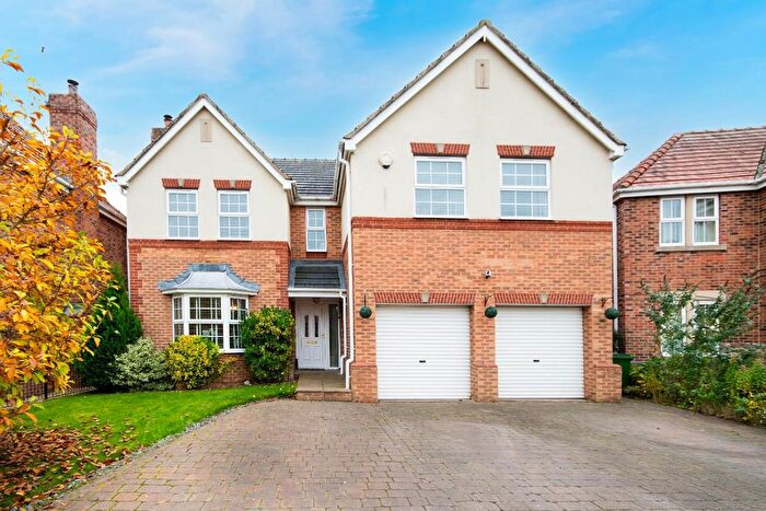 4 Bedroom Detached House For Sale In Park Mews, Retford, Nottinghamshire, DN22