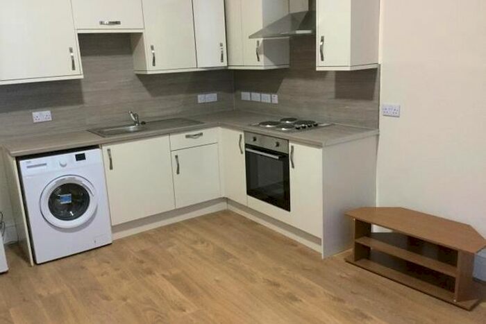 2 Bedroom Flat To Rent In Lytton Street, Dundee DD2