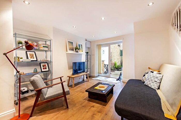 1 Bedroom Flat To Rent In Essex Road, London, N1