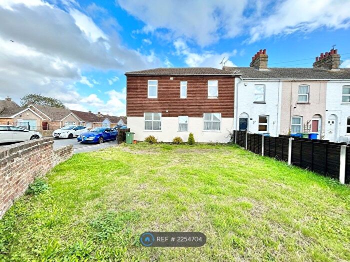 1 Bedroom Flat To Rent In Grovehurst Road, Kemsley, Sittingbourne, ME10