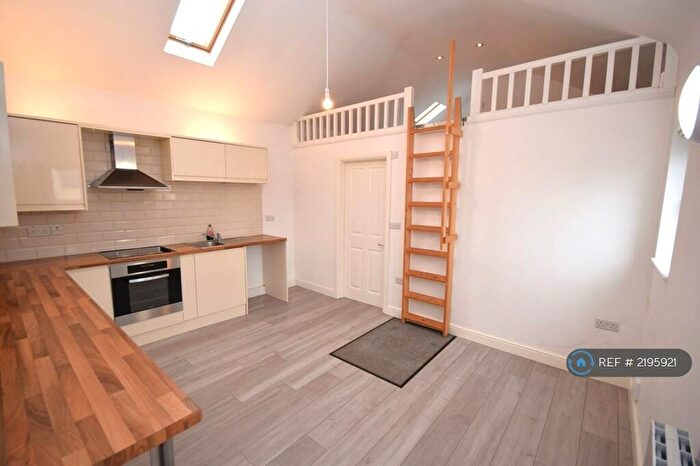 1 Bedroom Flat To Rent In Tom Brown Street, Rugby, CV21