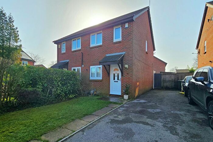 2 Bedroom Semi-Detached House For Sale In The Smithy, Denmead, PO7