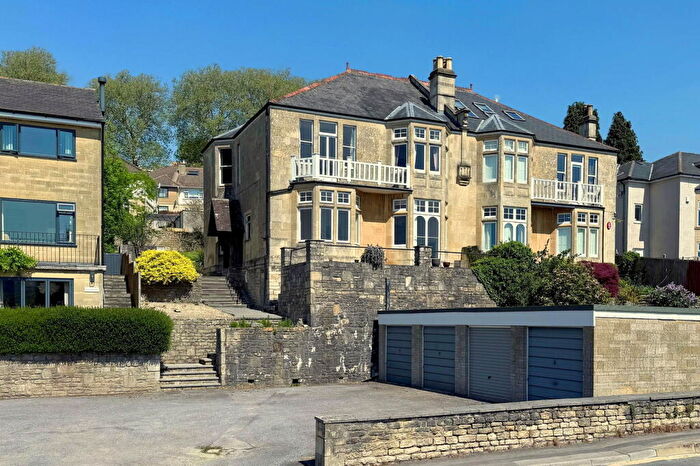 4 Bedroom Semi-Detached House For Sale In London Road East, Batheaston, BA1