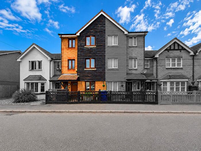 4 Bedroom Terraced House For Sale In Victoria Road, Stanford Le Hope, Essex, SS17