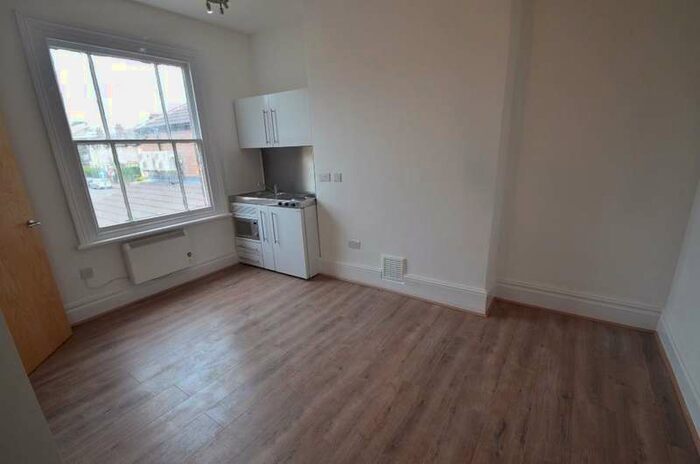 1 Bedroom Studio Flat To Rent In Park Road Peterborough, PE1