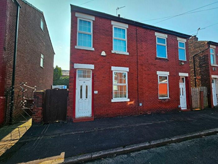 2 Bedroom Terraced House To Rent In Dresden Street, Manchester, M40