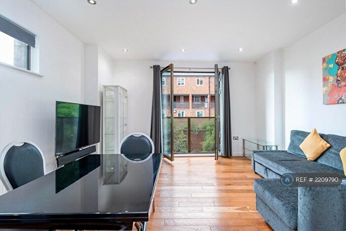 1 Bedroom Flat To Rent In Crondall Street, London, N1