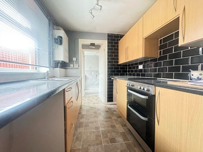 2 Bedroom House To Rent In Frederick Street, ME10