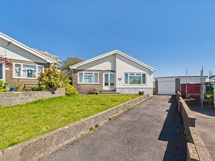 3 Bedroom Detached Bungalow For Sale In Brynhyfryd, Llanddarog, Carmarthen, SA32