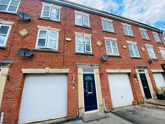 3 Bedroom House To Rent In Forsythia Drive. Clayton Le Woods, PR6