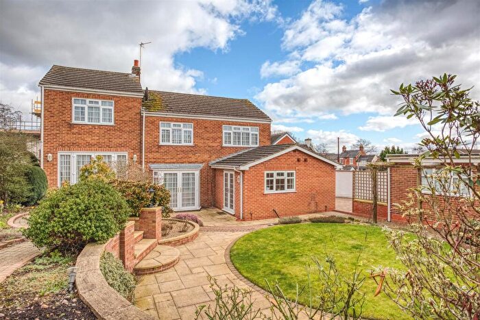 4 Bedroom Detached House For Sale In The Green, Findern, Derby, DE65