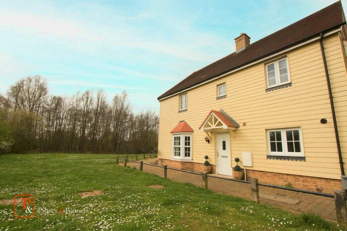 3 Bedroom End Of Terrace House To Rent In River Bank Walk, Colchester, Essex, CO1