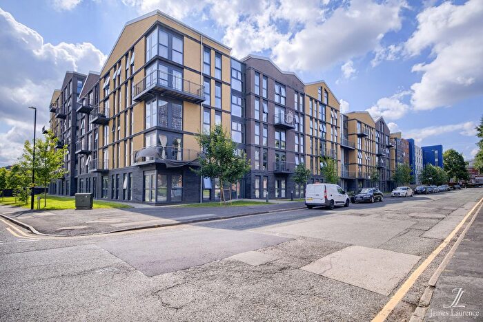 2 Bedroom Flat To Rent In Arden Gates, William Street, Birmingham City Centre, B15