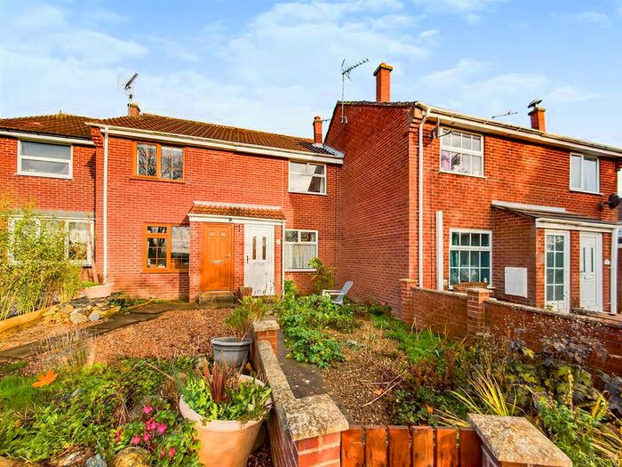 2 Bedroom Terraced House For Sale In Thorndale Croft, Wetwang, Driffield, YO25