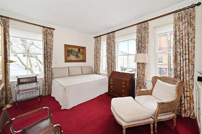 Studio To Rent In Elm Park Road, Chelsea, SW3