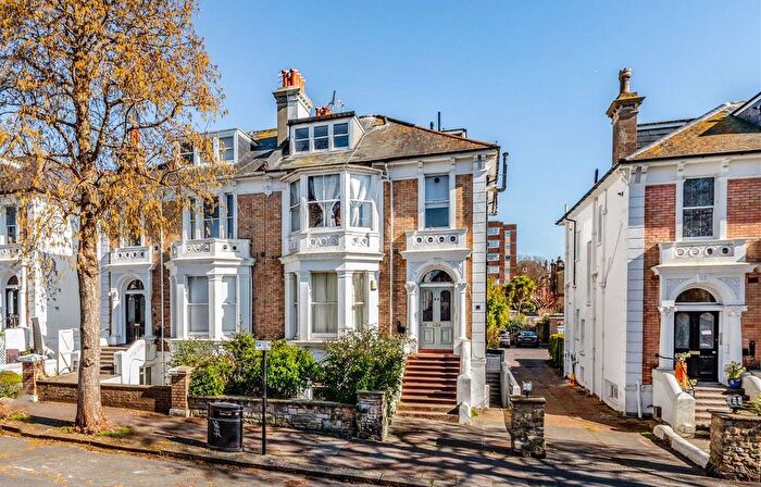 1 Bedroom Flat To Rent In Denmark Villas, Hove, Sussex, BN3