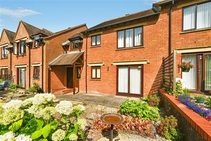 1 Bedroom Flat To Rent In Parsonage Court, Highworth, SN6