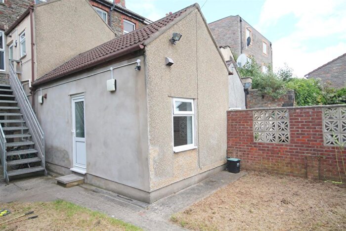 1 Bedroom Semi-Detached House To Rent In High Street, Kingswood, Bristol, BS15