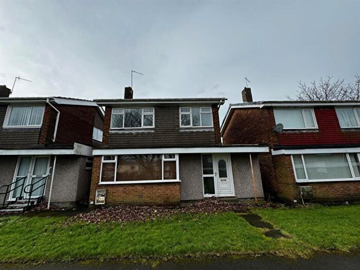 3 Bedroom Link Detached House For Sale In Newtown Villas, Sacriston, Durham, DH7