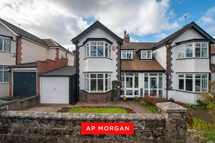 3 Bedroom Semi Detached House For Sale In Robin Hood Lane, Birmingham, West Midlands, B28