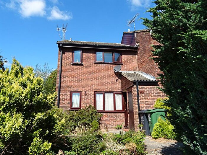 1 Bedroom Flat For Sale In Fairway Road South, Shepshed, LE12