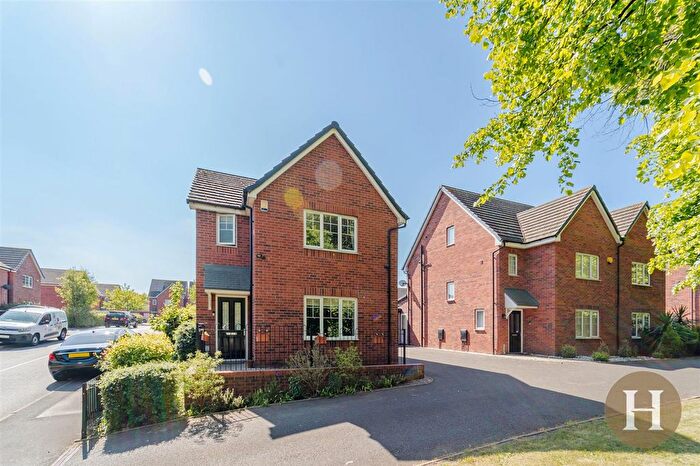 3 Bedroom Detached House For Sale In Bowler Road, Birmingham, B16