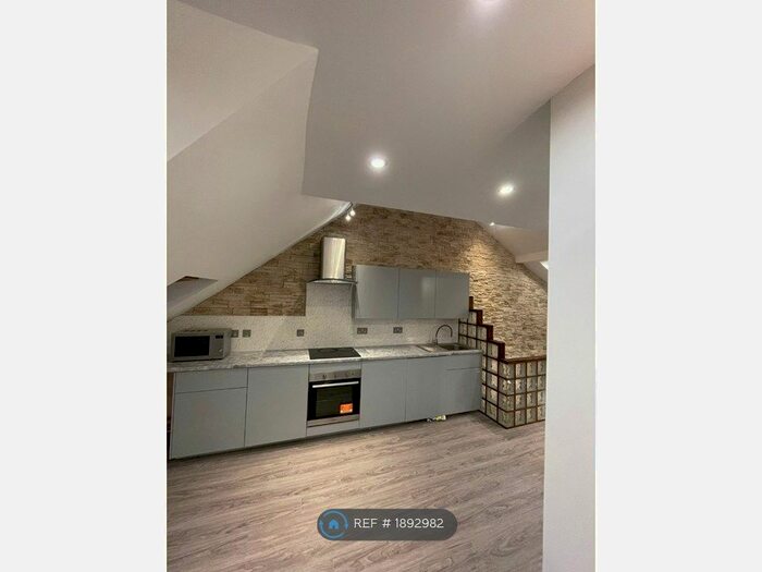 1 Bedroom Flat To Rent In Deerbrook Road, London, SE24