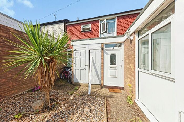 3 Bedroom Terraced House For Sale In Alfred Close, Canterbury, Kent, CT1