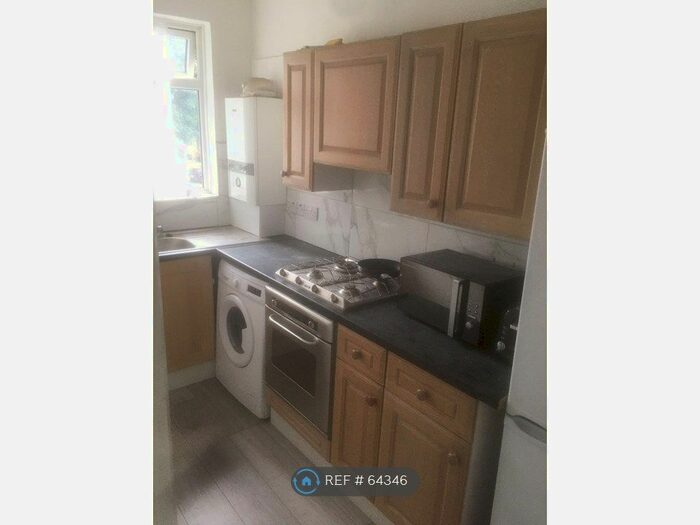 2 Bedroom Flat To Rent In Sidcup Hill, Sidcup, DA14