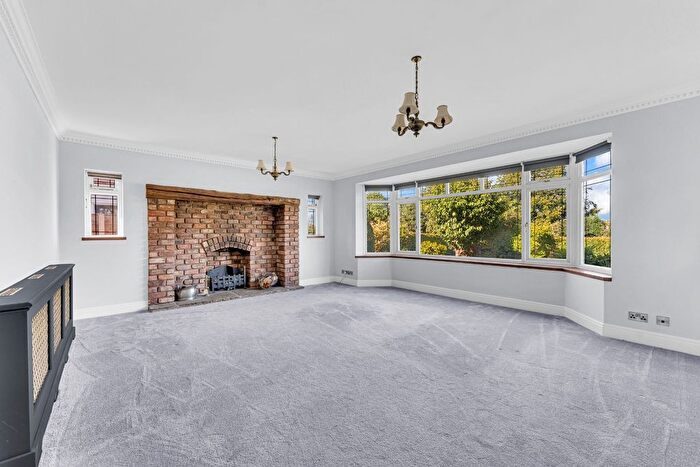 5 Bedroom Bungalow To Rent In Chester Road, Mere, Knutsford, Cheshire, WA16