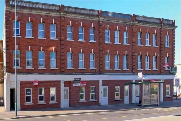 3 Bedroom Maisonette To Rent In Seabourne Road, Bournemouth, BH5