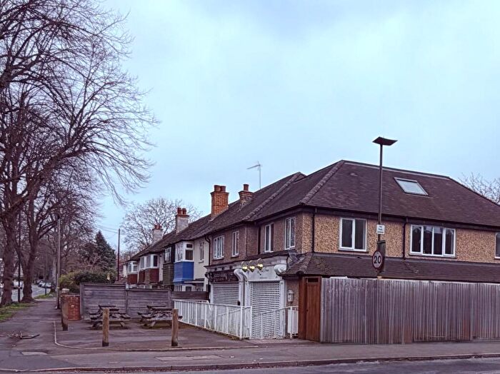 2 Bedroom Flat To Rent In Billesley Lane, Moseley, Birmingham, B13