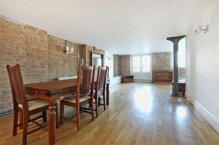 3 Bedroom Apartment To Rent In Globe Wharf, Rotherhithe Street, London, SE16