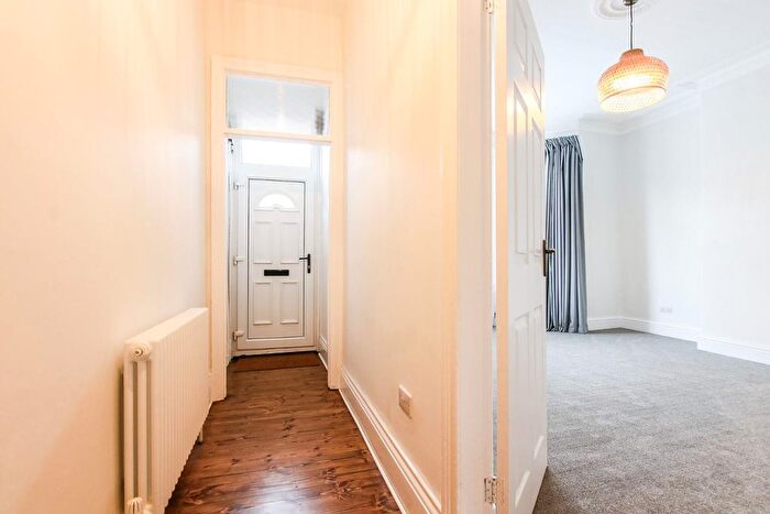 2 Bedroom Flat To Rent In Bamborough Terrace, North Shields, NE30