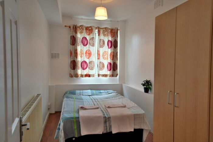 3 Bedroom Flat To Rent In Pemberton Gardens, Archway, London, N19