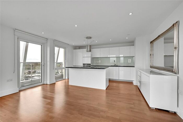 2 Bedroom Flat To Rent In Henry Macaulay Avenue, Kingston Upon Thames, Surrey, KT2