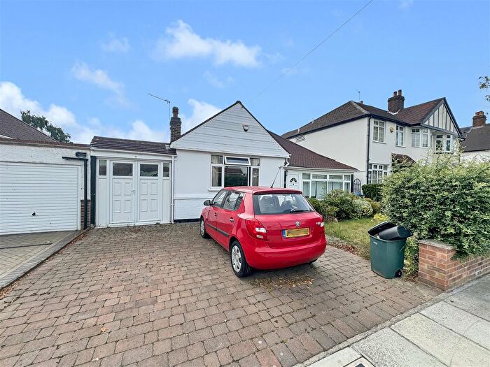 3 Bedroom Detached Bungalow To Rent In Lyndhurst Avenue, Twickenham, TW2